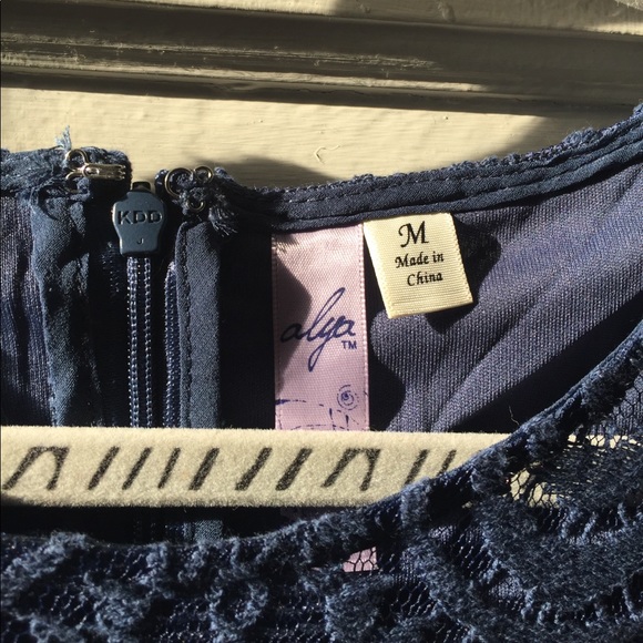 Francesas Dress - Picture 2 of 4