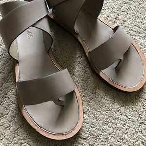 Vince sandals size 7