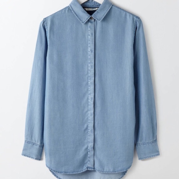 Boden Tops - 🎀Boden lightweight button-down