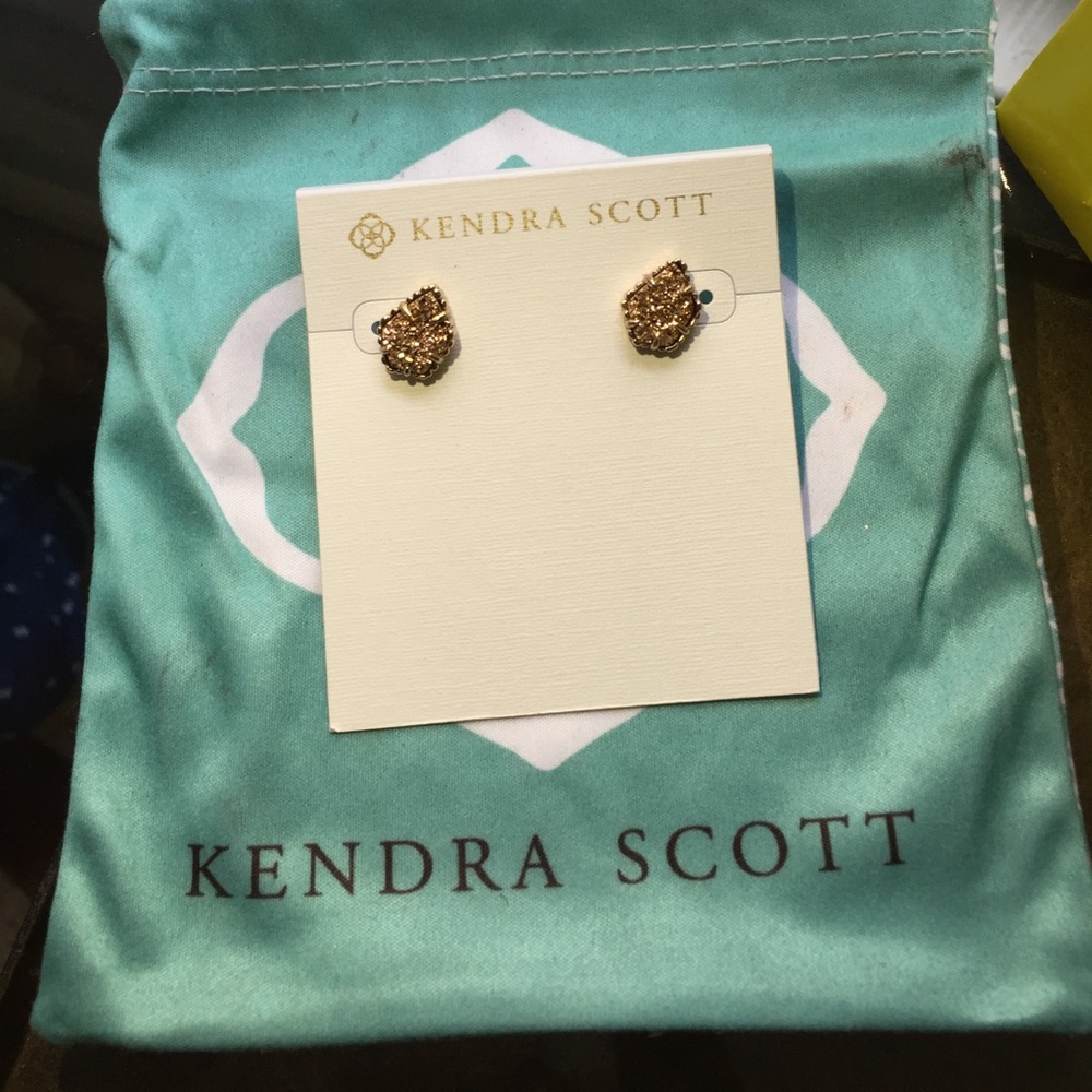 KENDRA SCOTT Rose Gold Drusy Studs!! Worn twice.