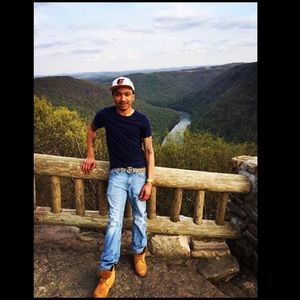 Meet your Posher, Quincy