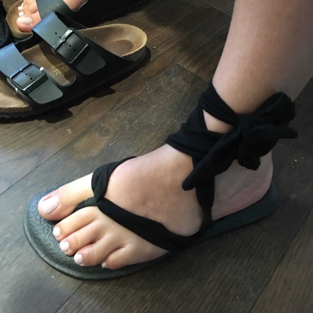 Sanuk sandals