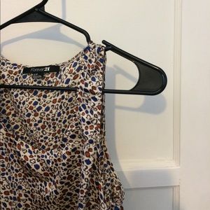 😻Forever 21 Cinched-Waist Tunic Top😻
