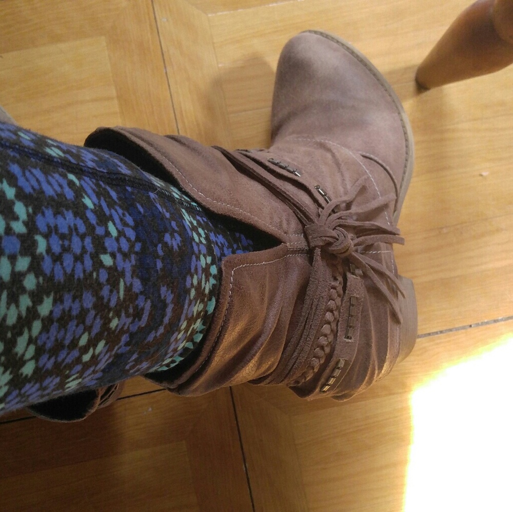 Super cute boots