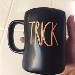 Rae Dunn's Halloween Mug