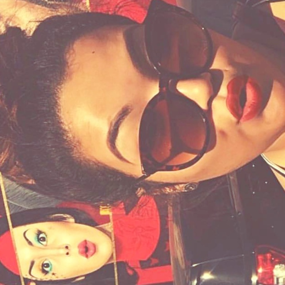 Meet your Posher, Lauren