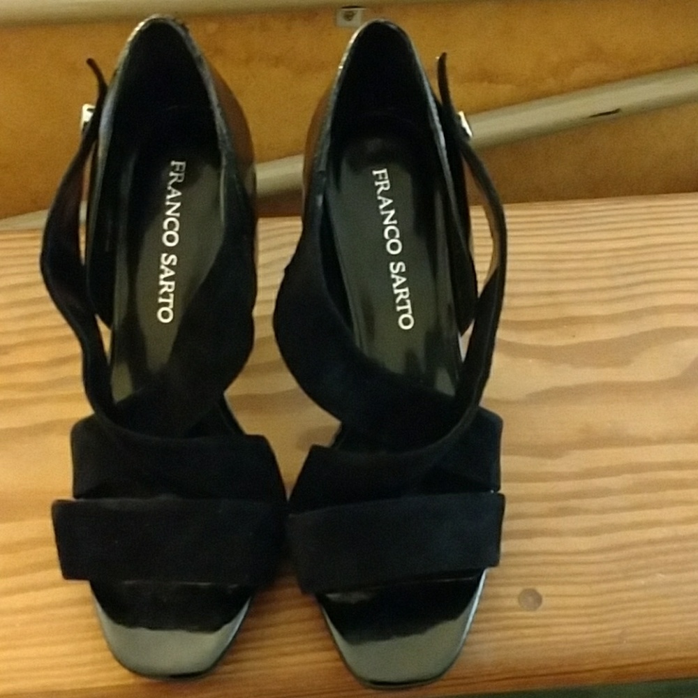 Black Franco Sarto patent leather and suede sandal