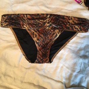 VS leopard bikini bottom