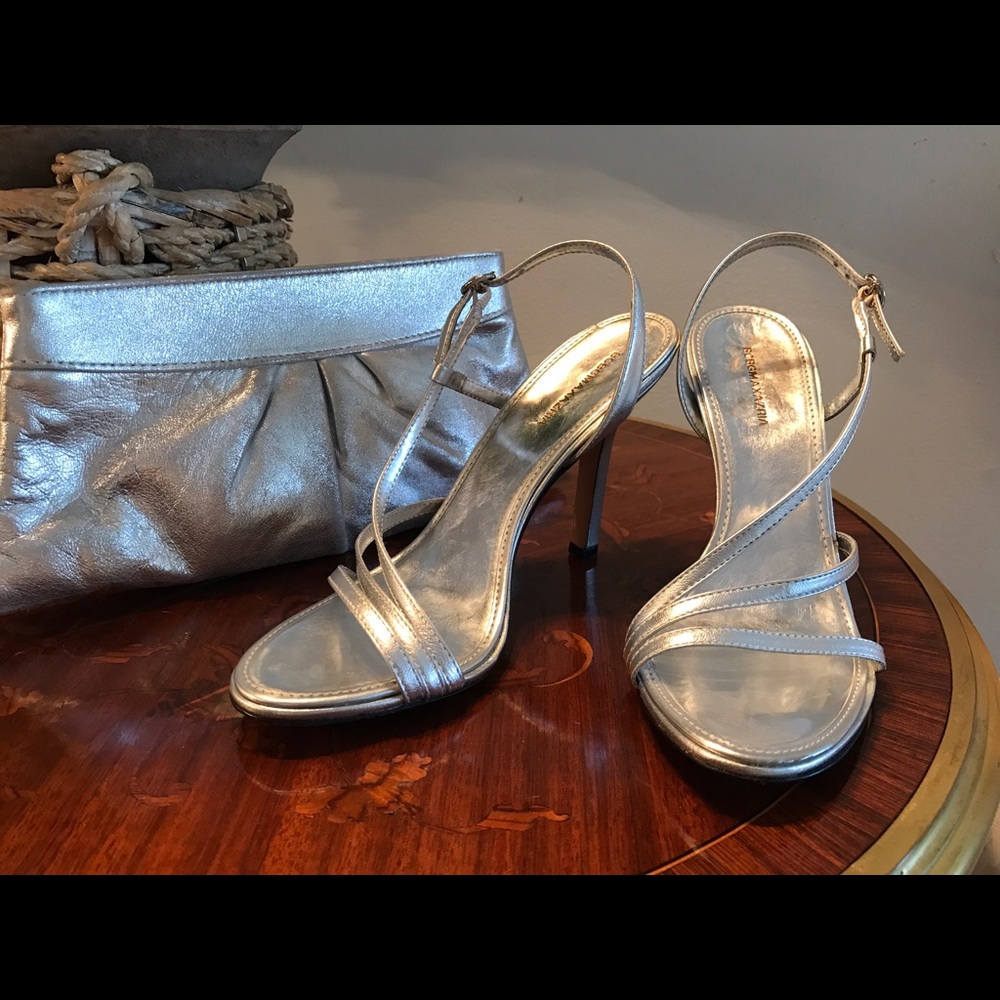 BCBG silver leather strappy sandal size 5 1/2