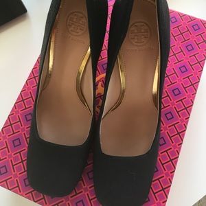 New Authentic Tory burch Regina pump