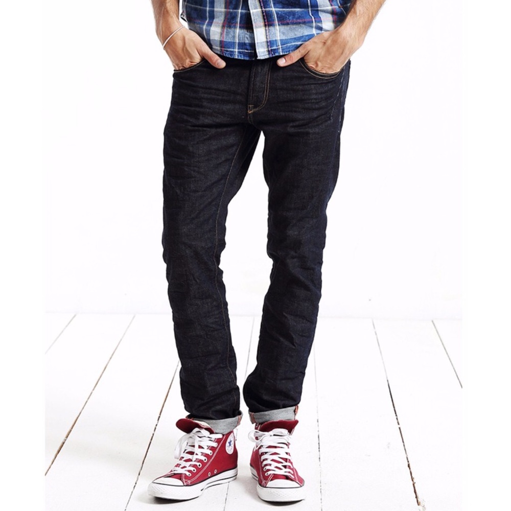 ▪NEW - Slim Straight Dark Wash Jeans