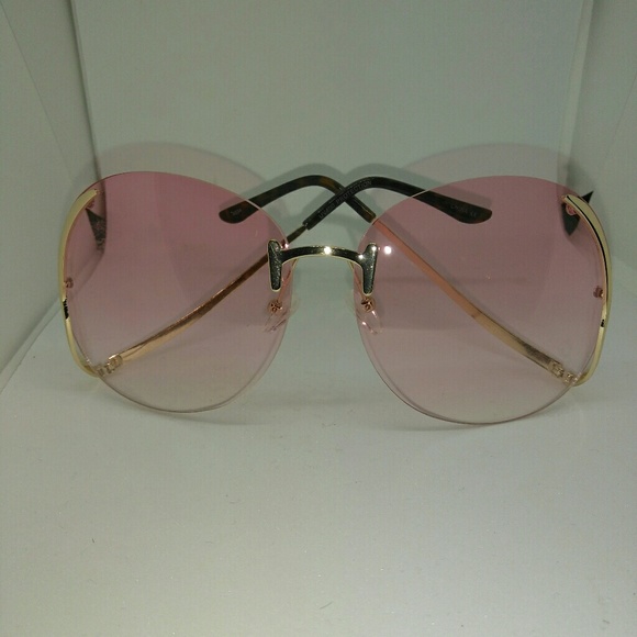 Sunglasses - Picture 1 of 1