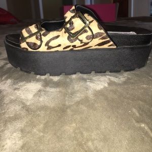Steve Madden Platform Flip Flop