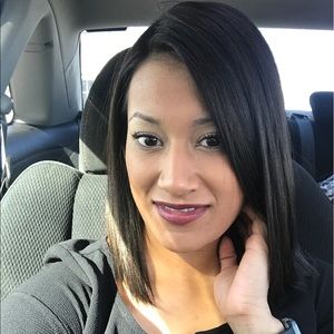 Meet your Posher, Paola