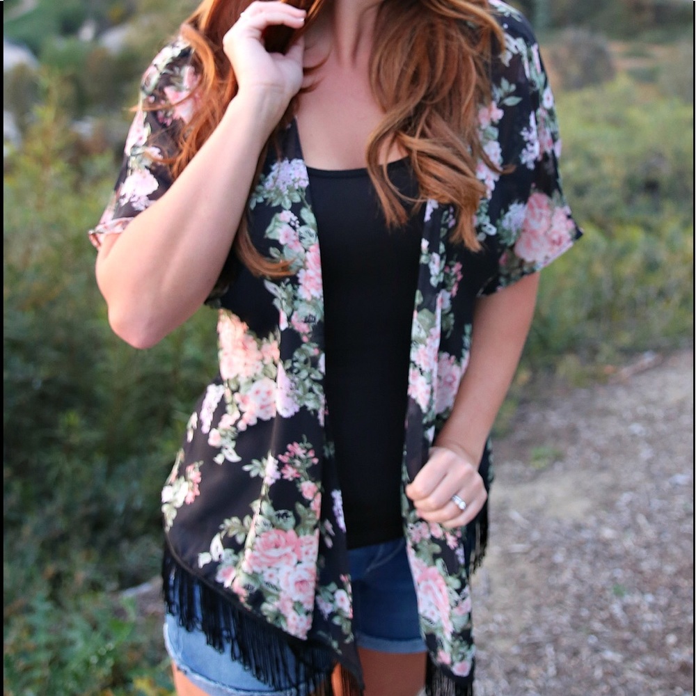 🌺 Beautiful Floral Kimono 🌺