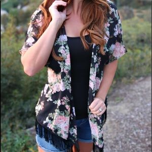 🌺 Beautiful Floral Kimono 🌺
