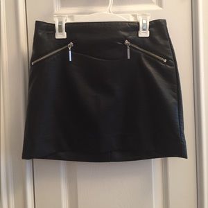H&M Black Viscose Mini Skirt