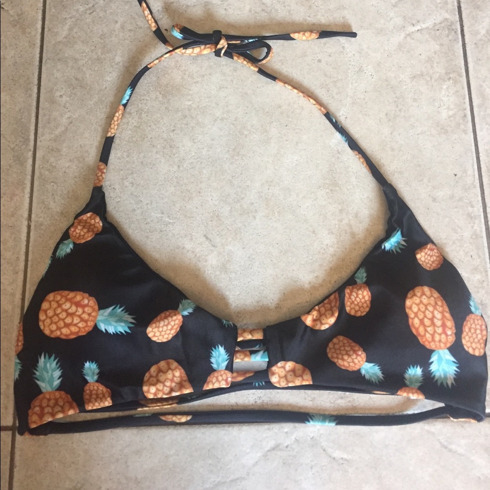 Bikini top