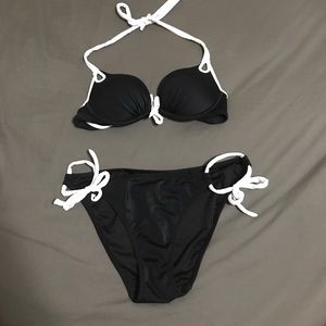 Black & White VS Swim Suit Set