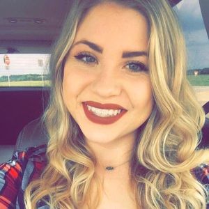 Meet your Posher, Paige