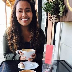 Meet your Posher, Dana