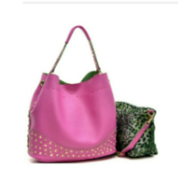 Purse - Picture 1 of 1
