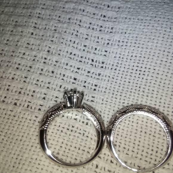 Wedding Rings - Picture 3 of 3