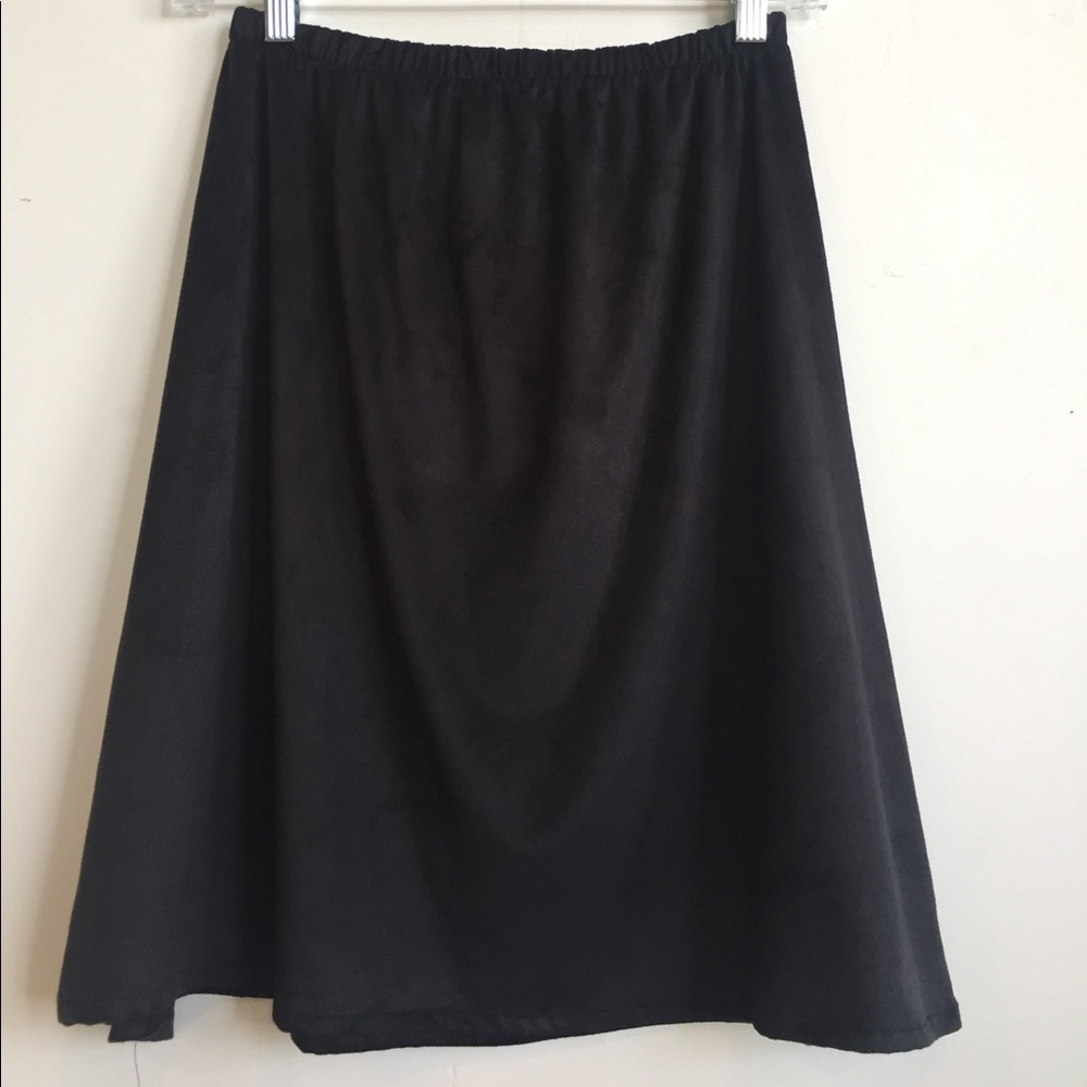 Black skirt