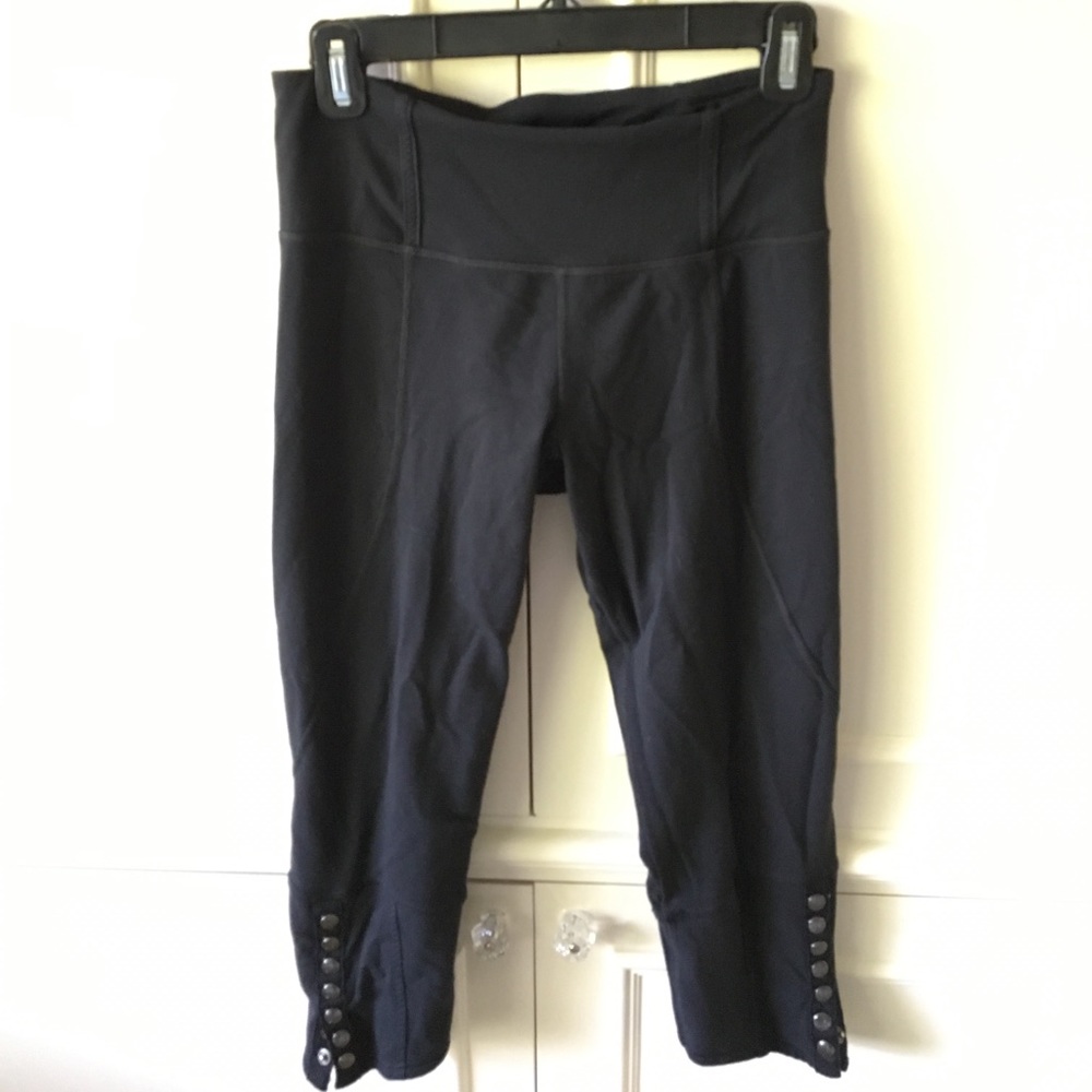 Good condition Lululemon capri pant, size 8