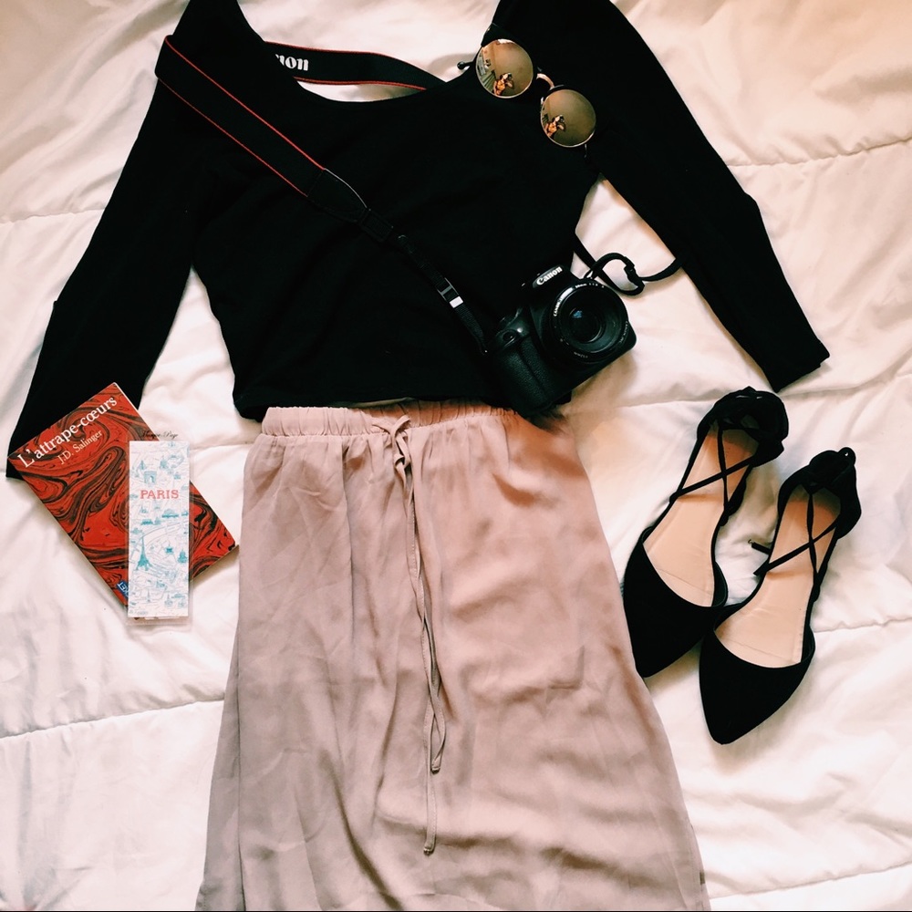 ✨ Beige Maxi Skirt ✨