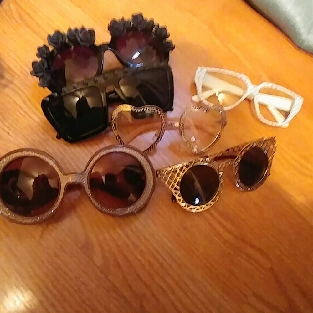 SOLD🌹      Vintage Sunglasses