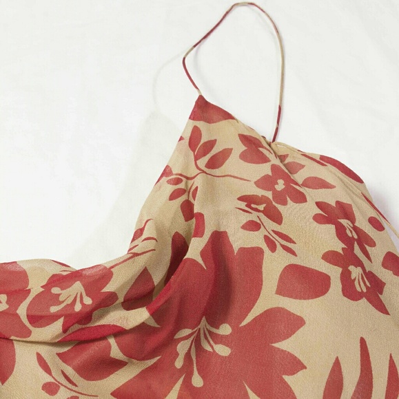 Midi Figure Loving Dress - Subtle Sexiness - Picture 4 of 4