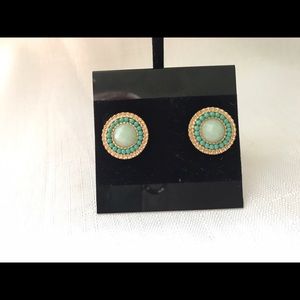 Women's earrings