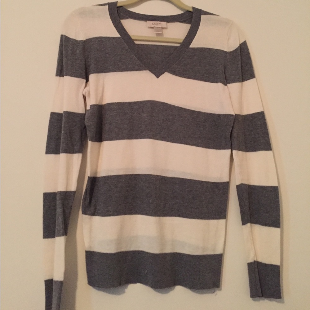 Loft V Neck