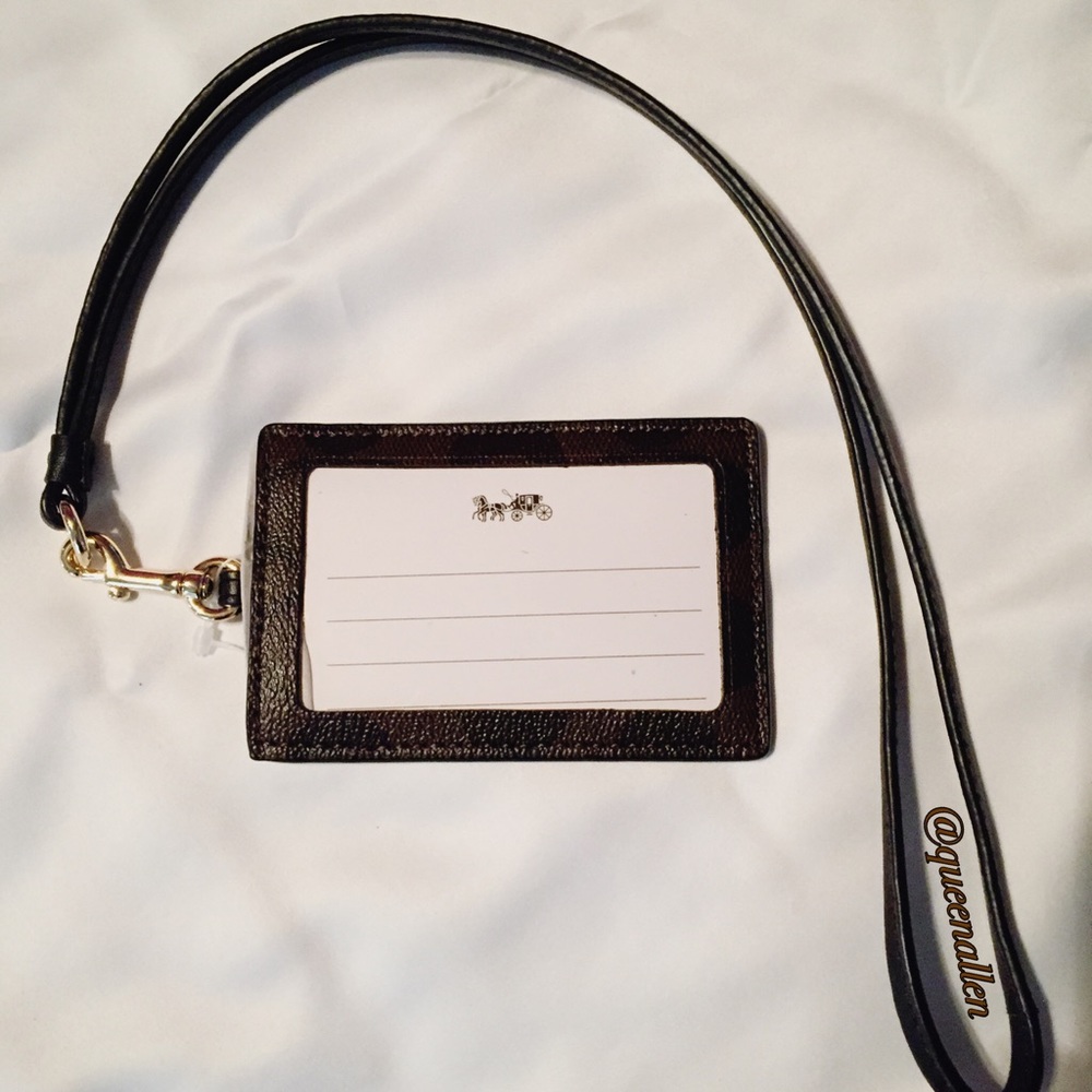 👗SOLD👗🐻Coach Lanyard ID🐻 - Picture 2 of 4