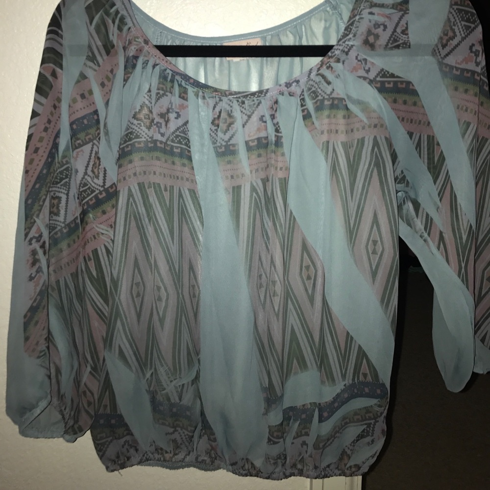 Long sleeves top