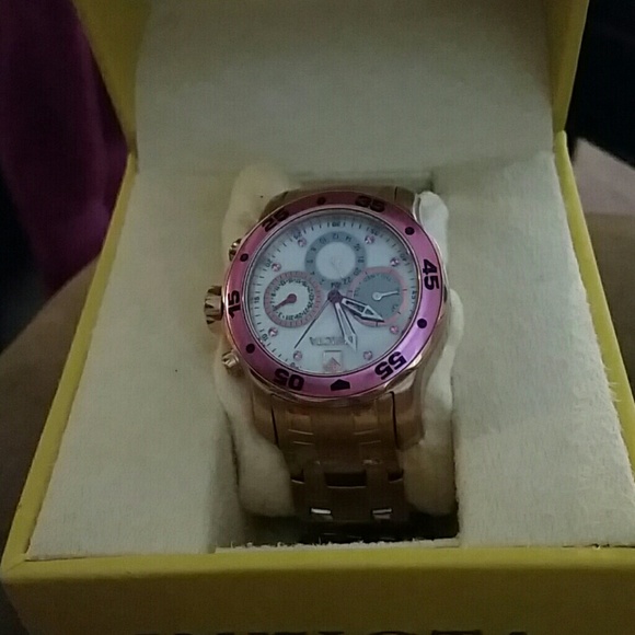 Invicta women\'s watch