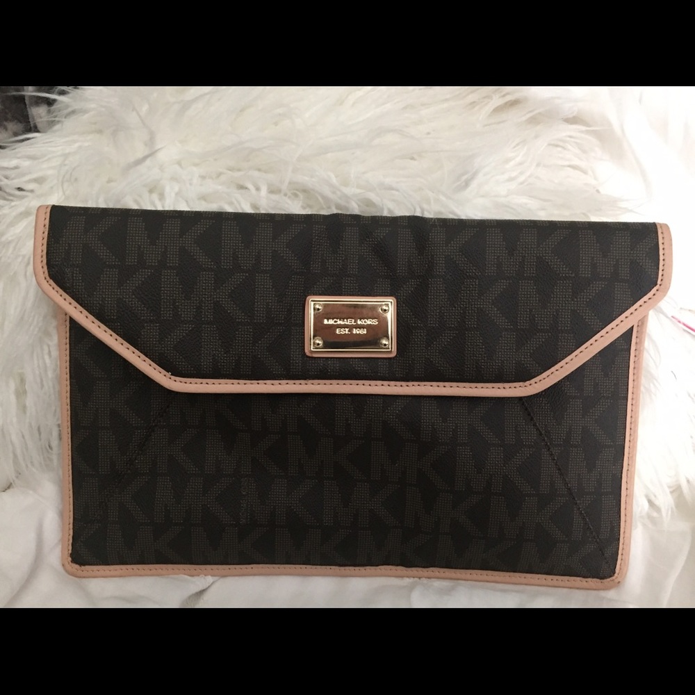 Authentic Michael Kors Envelope Clutch