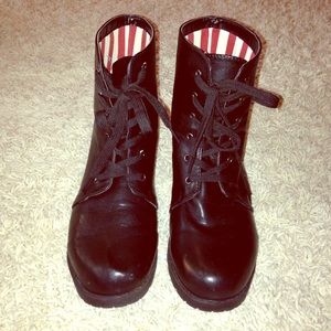 Combat boots by Bamboo