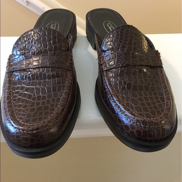 Talbots Brown Slip on Loafer - Picture 2 of 5