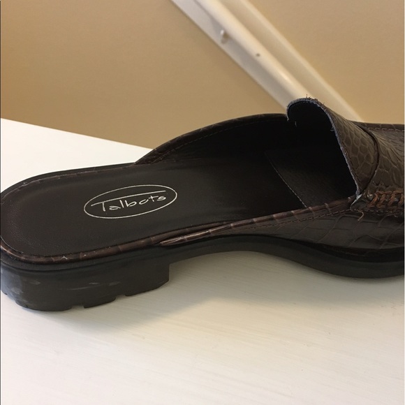 Talbots Brown Slip on Loafer - Picture 5 of 5