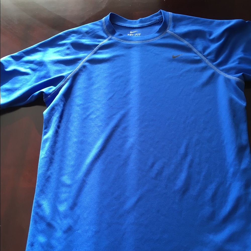 Nike Men dry fit Tshirt