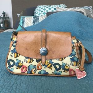 Small Dooney & Bourke Bee Purse