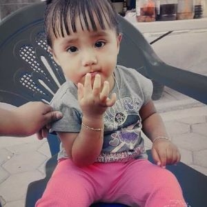 Meet your Posher, Antonia