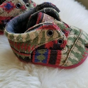 Aztec Baby Tom's shows size T2