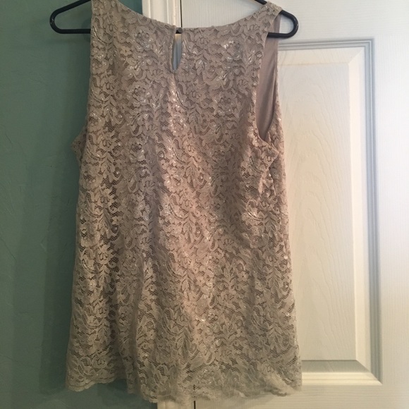 Silver Blouse - Picture 4 of 4