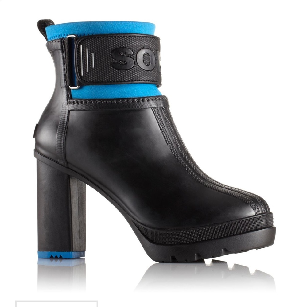 Sorel Medina Blue Rubber Ankle Rain Heeled Boot