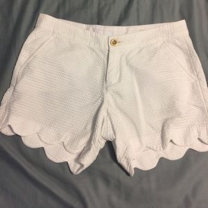 Lilly Pulitzer white buttercup shorts