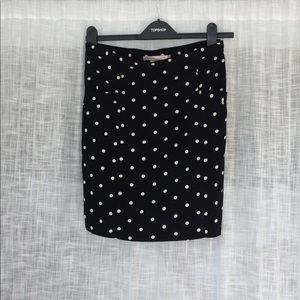 Polls dot skirt