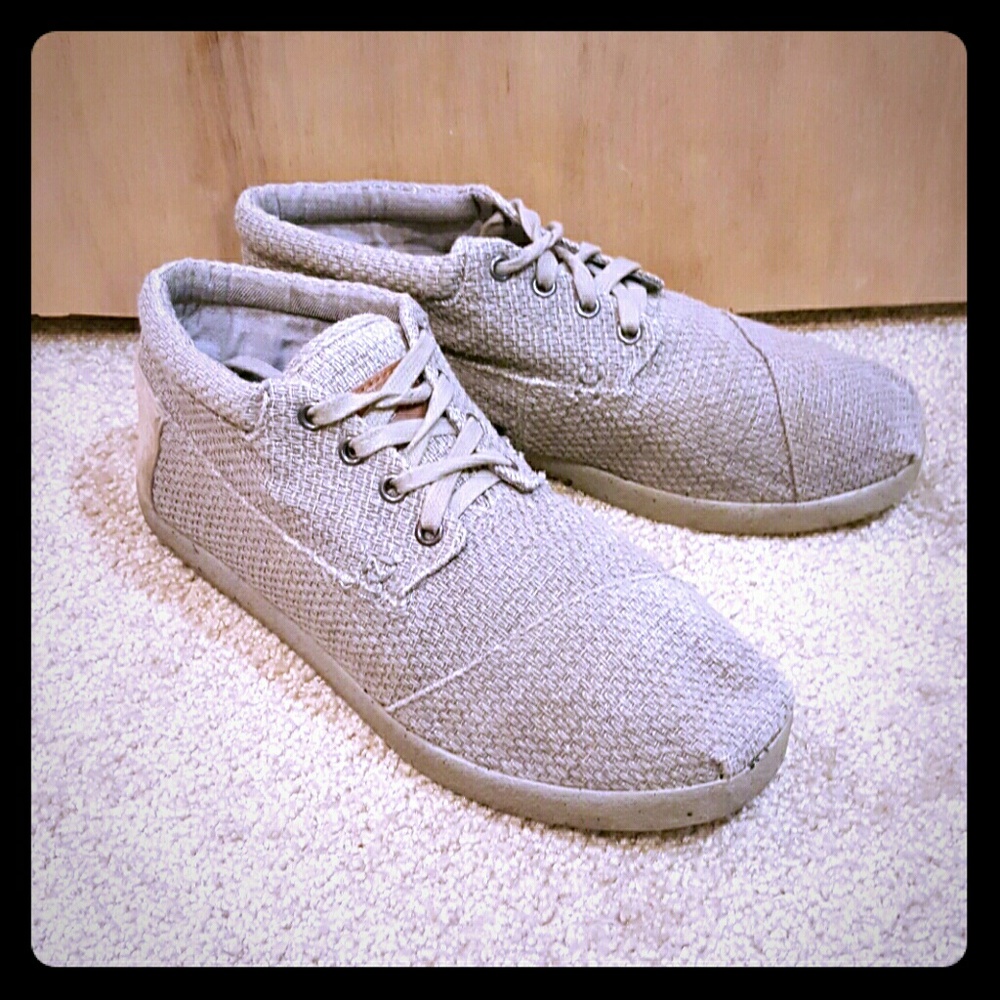 Toms